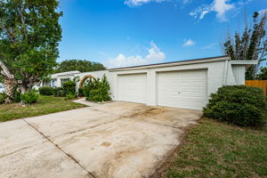 Front Exterior5