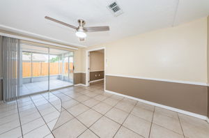 Family Room1-2
