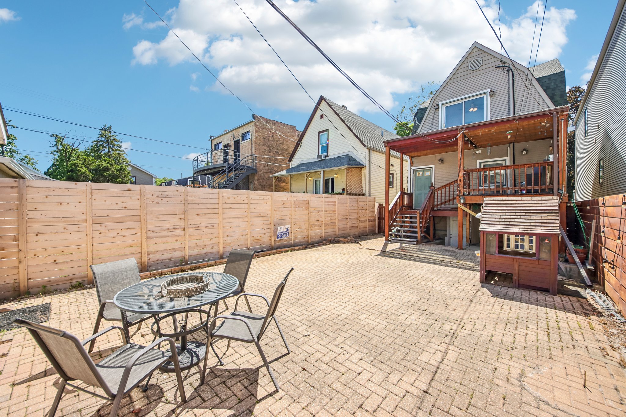 N Kilpatrick Ave-S0406-046.jpg