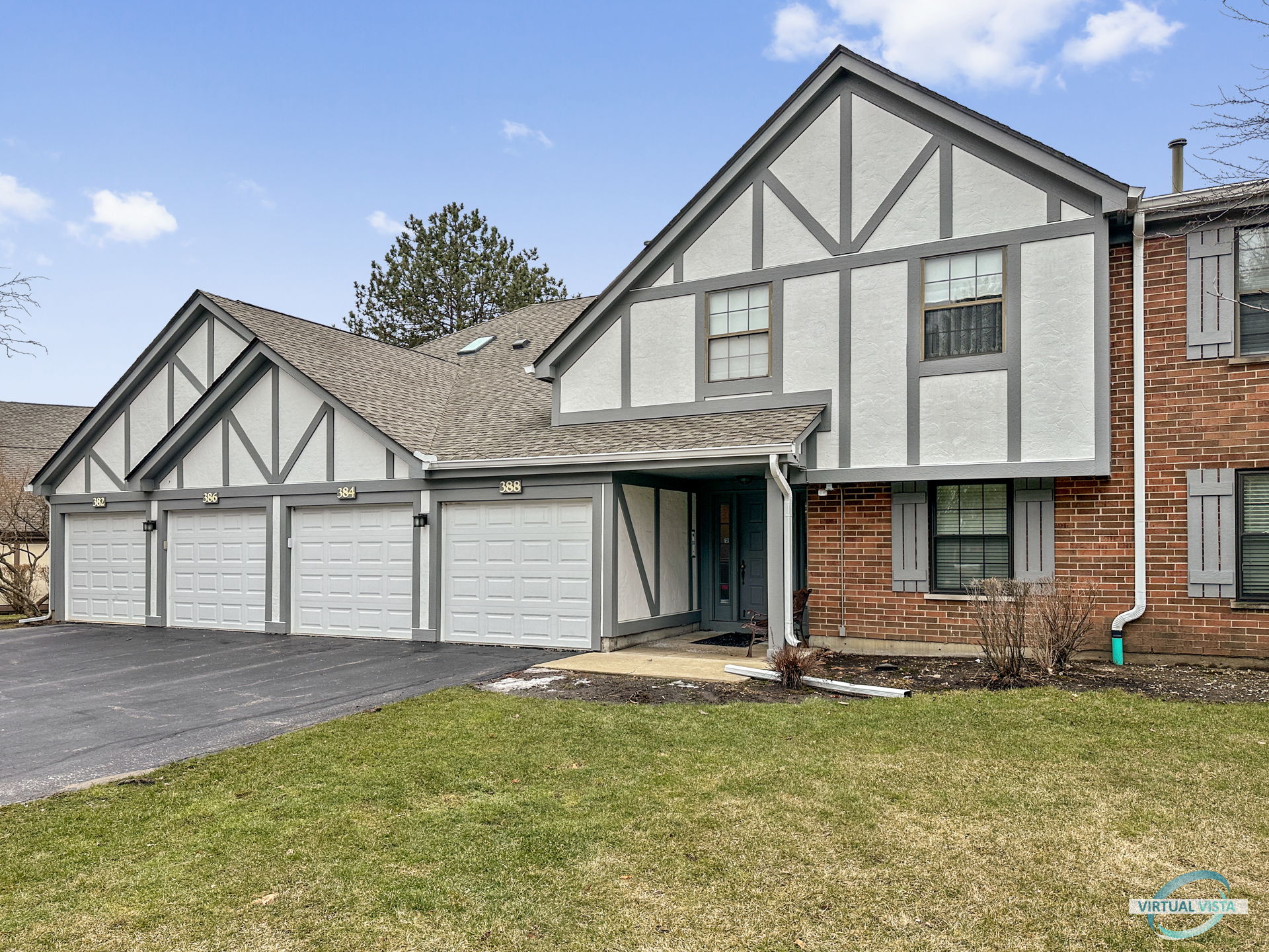 382 Elizabeth Dr, Wood Dale, IL 60191 Virtual Vista, LLC