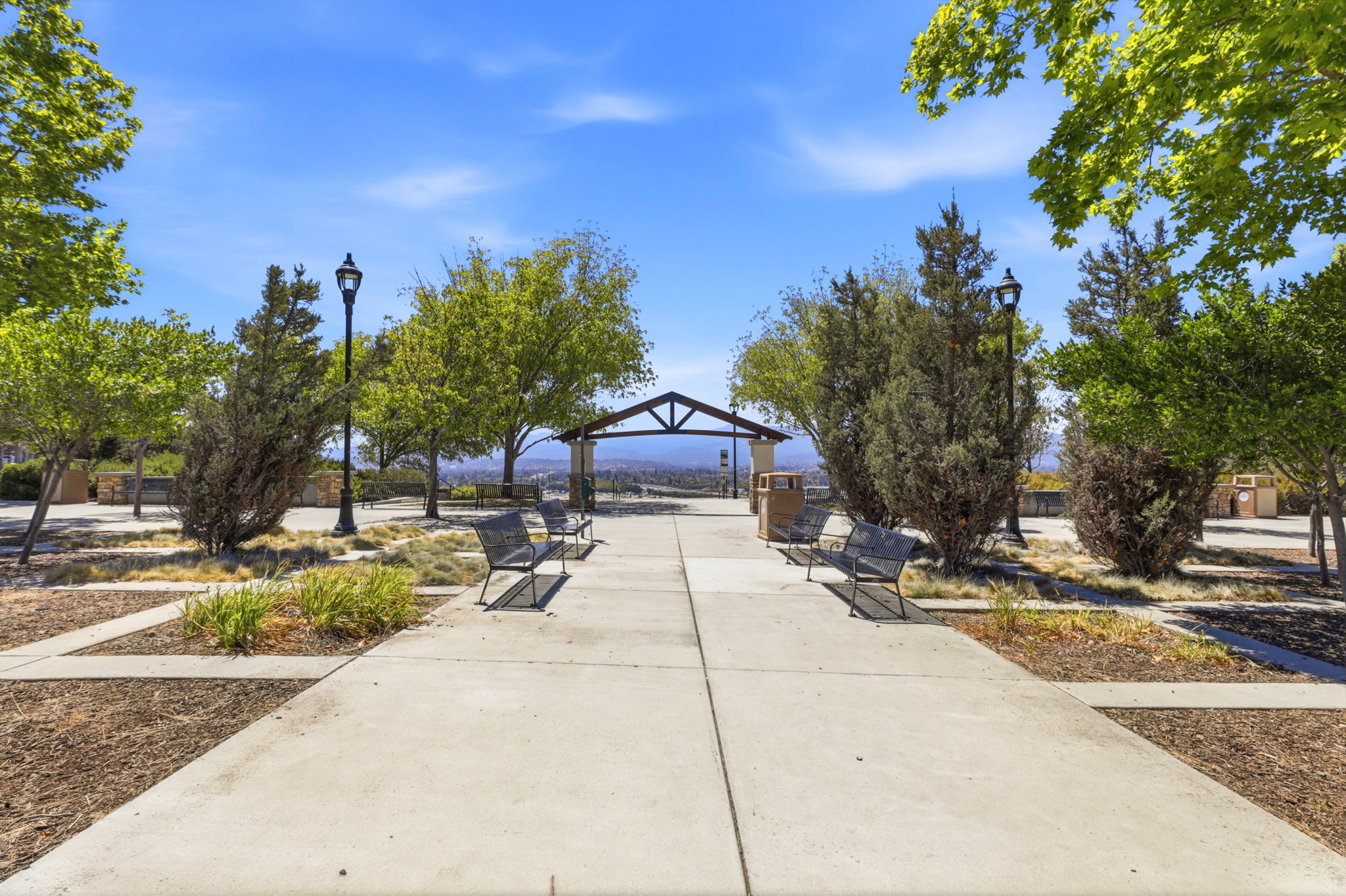 040_F8_382 Llano de los Robles Ave 9