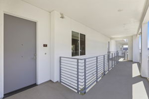 007_F8_382 Llano de los Robles Ave 9