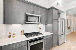 018_F8_382 Llano de los Robles Ave 9