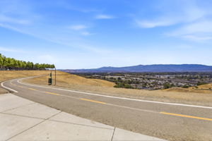 049_F8_382 Llano de los Robles Ave 9