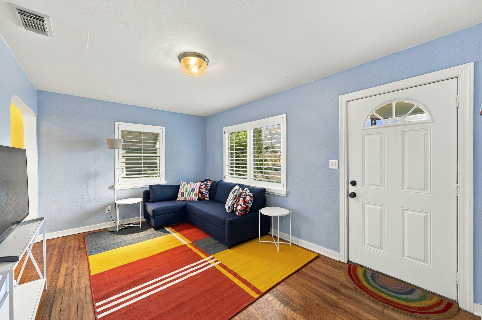 Interiors (1)