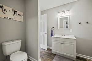  Photo 10