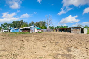  Photo 40