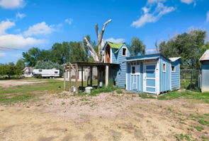  Photo 44