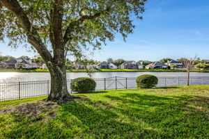 Panoramic Views of Sparkling Lake