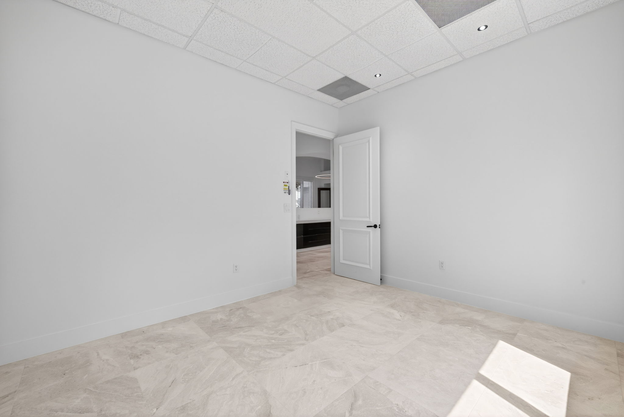 Guest Bedroom 1 - 2 of 2