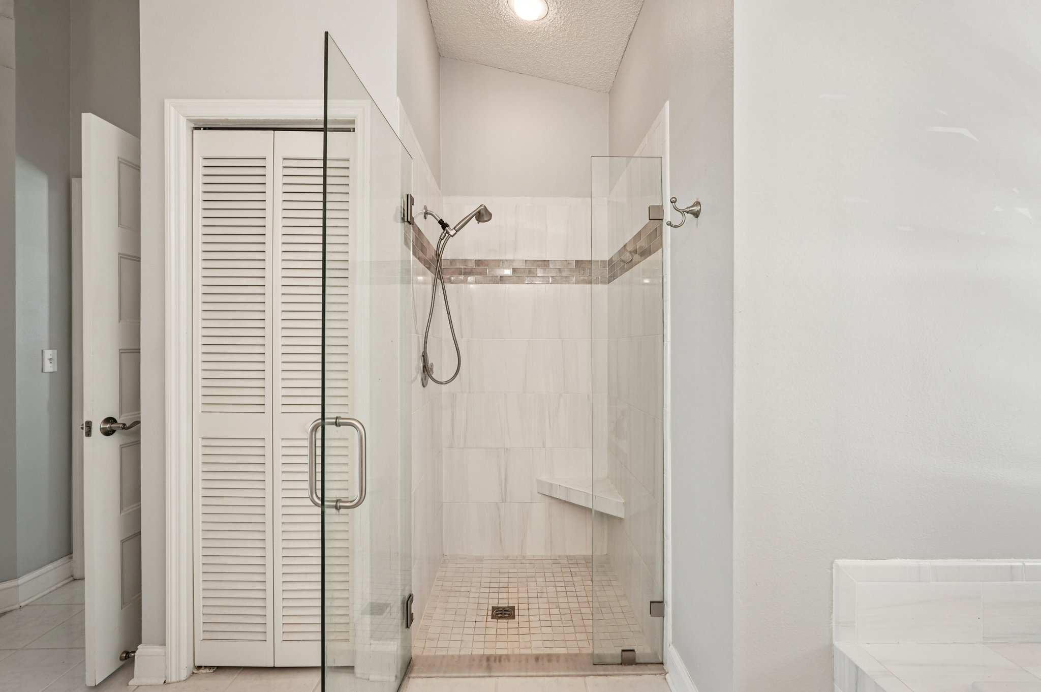 Garden Lakes Estates Dr-S1411-020.jpg