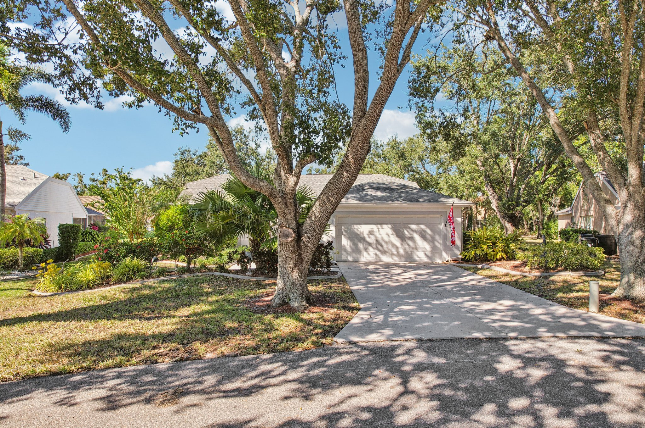 Garden Lakes Estates Dr-S1411-038.jpg