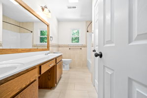  Photo 23