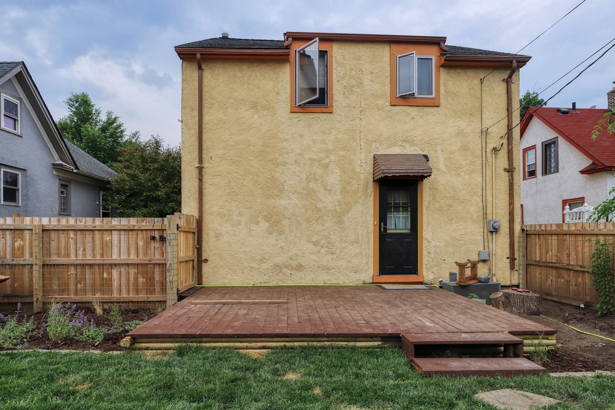 3822 N Colfax Ave, Minneapolis, MN 55412 Excalibur Portraits