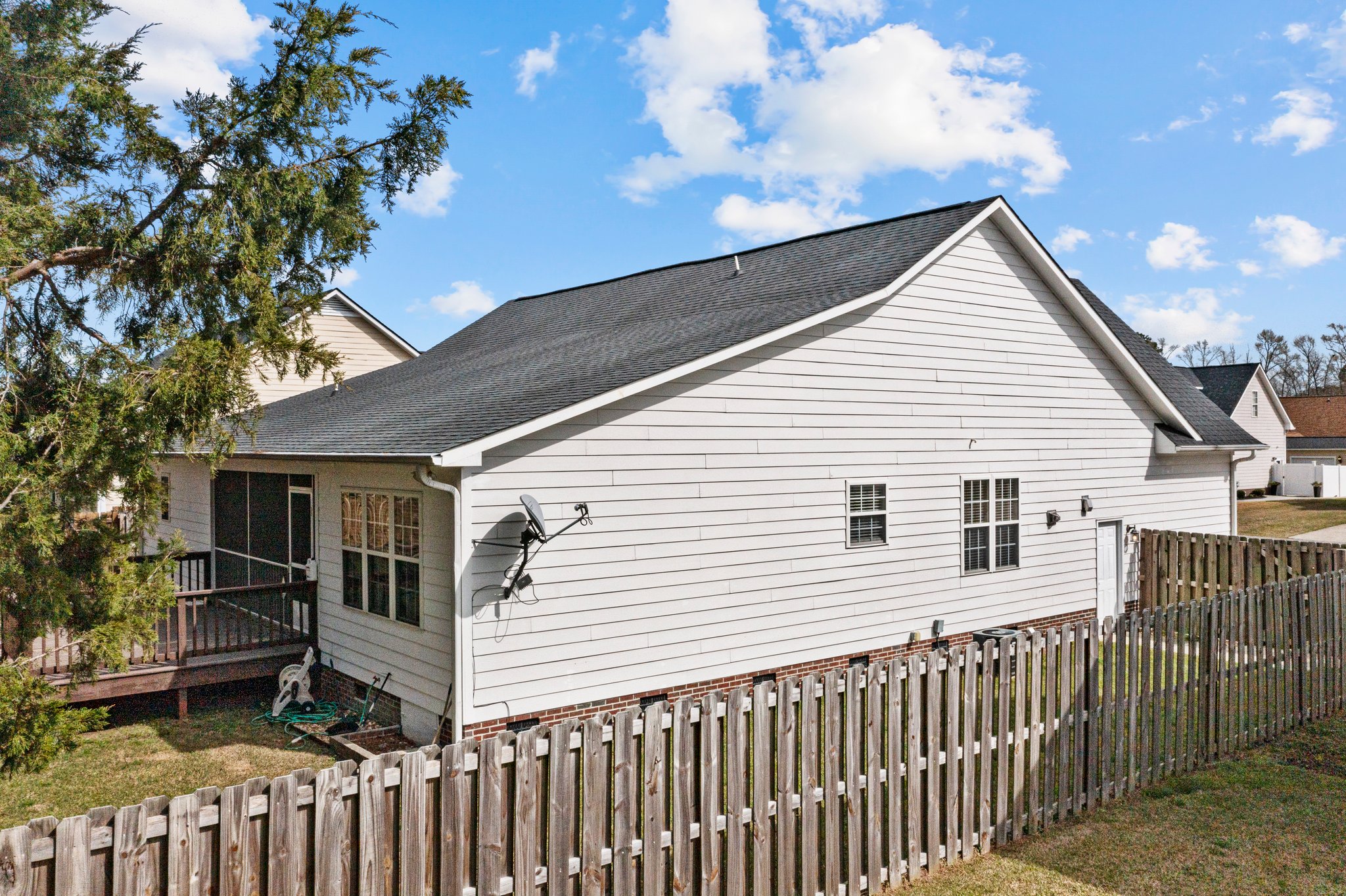 3822 Talus Rd, Fayetteville, NC 28306, USA Photo 5