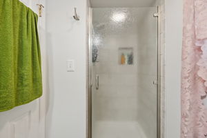  Photo 36