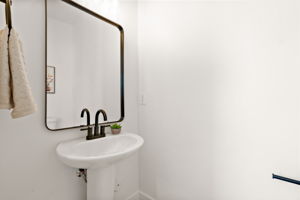  Photo 52