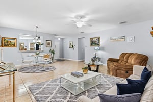 DSC_0418 virtually staged.jpeg