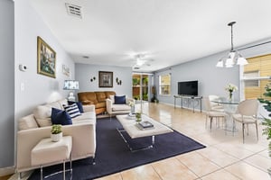 DSC_0423 virtually staged.jpeg