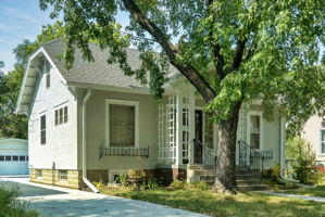  Photo 0