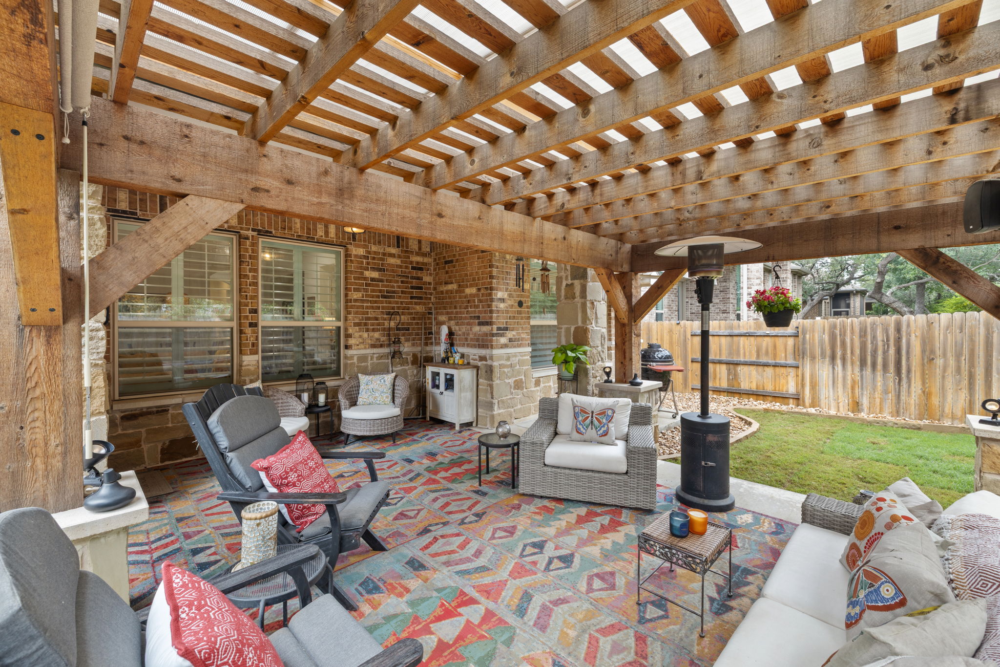 Covered Back Patio & Pergola