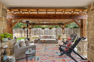 Covered Back Patio & Pergola