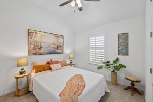 Guest Bedroom #1