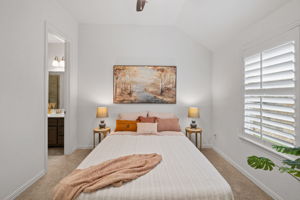 Guest Bedroom #1
