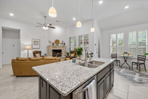 Kitchen & Breakfast Nook