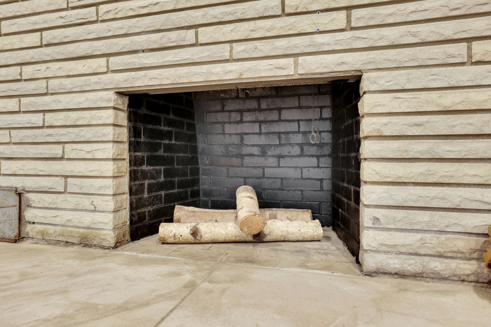 Photo 45