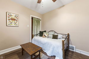 3825 N Newcastle Ave - Kara Boeldt_CHP2026_009