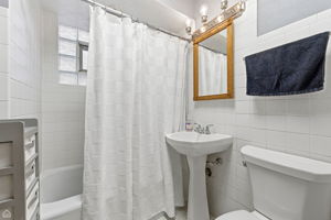 3825 N Newcastle Ave - Kara Boeldt_CHP2026_010