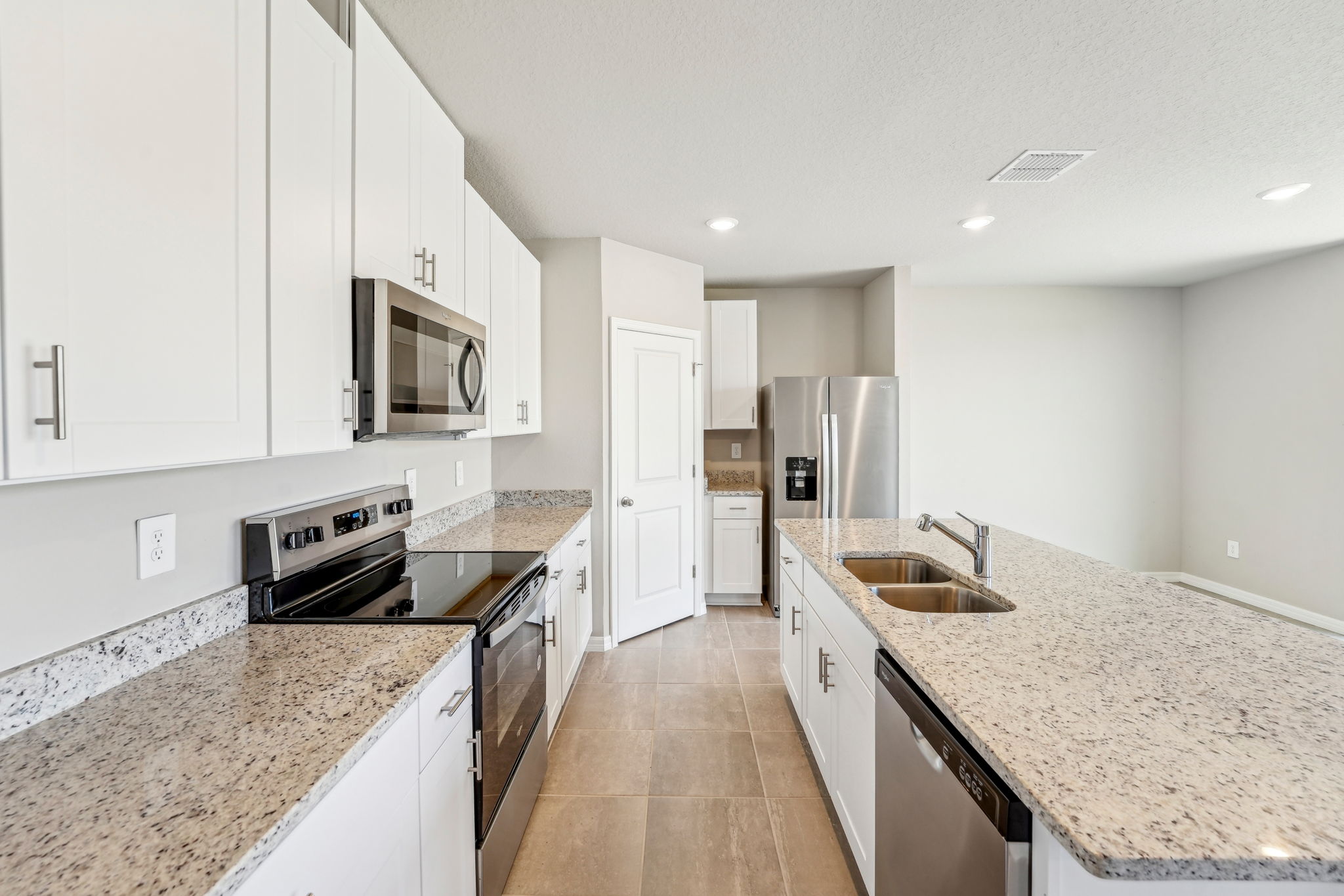 Tampa - Park East - 3825 Radiant Mountain Drive, Plant City FL 33565 -018