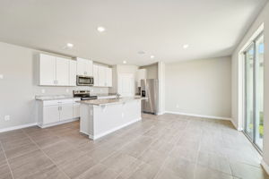 Tampa - Park East - 3825 Radiant Mountain Drive, Plant City FL 33565 -011