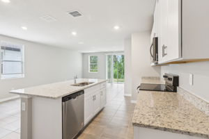 Tampa - Park East - Lot 0358 - 3826 Radiant Mountain Drive, Plant City, FL 33565-013