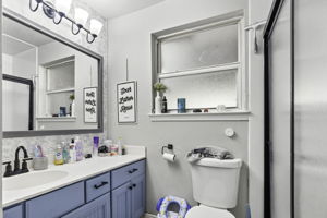  Photo 4