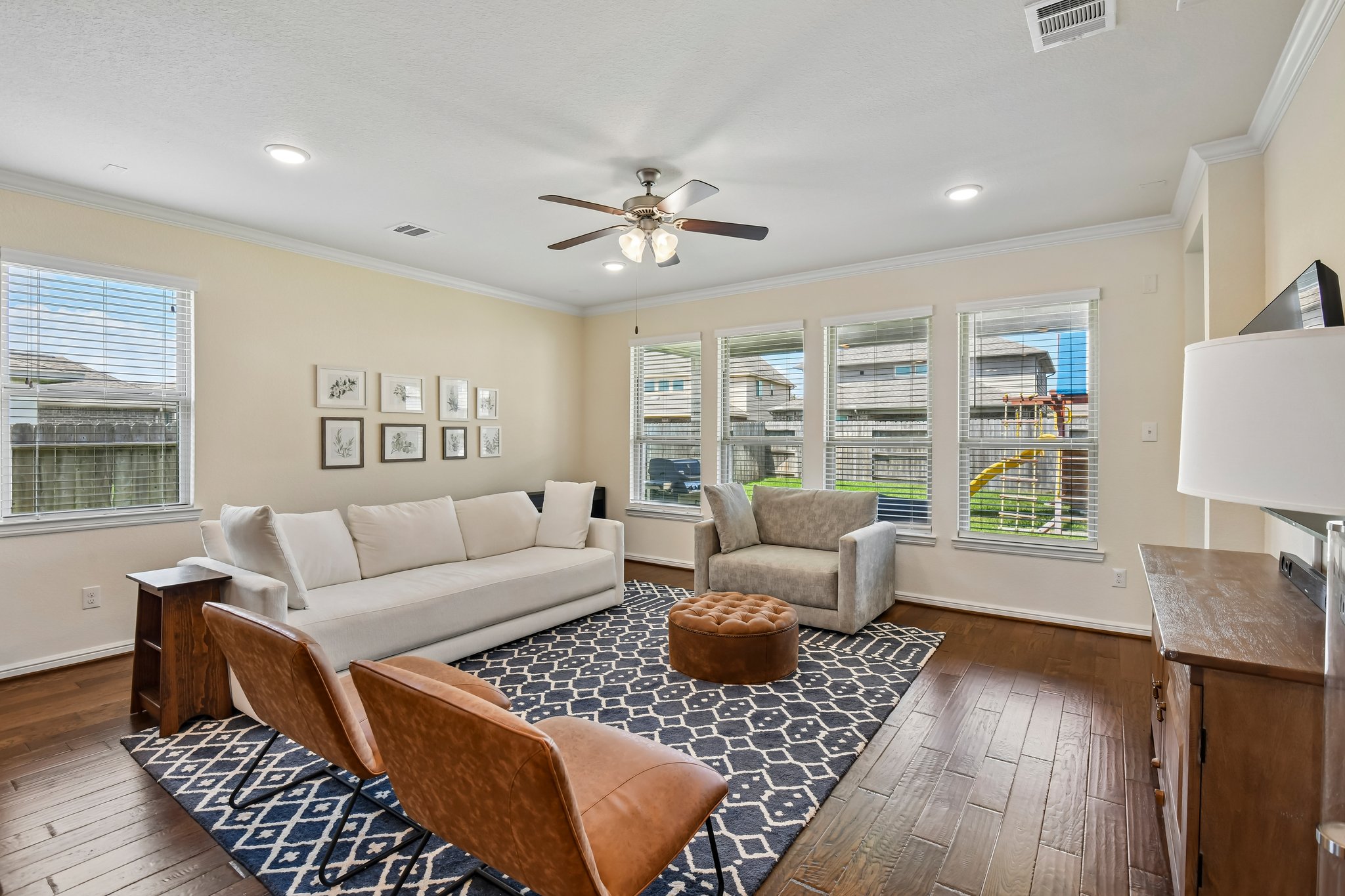 Robinson Bend Dr-S1609-010.jpg