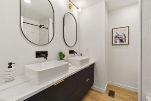 3829 S Eaton St, Denver, CO 80235, USA Photo 10