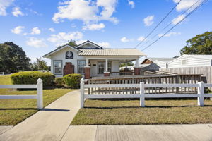 Welcome to 383 1st St