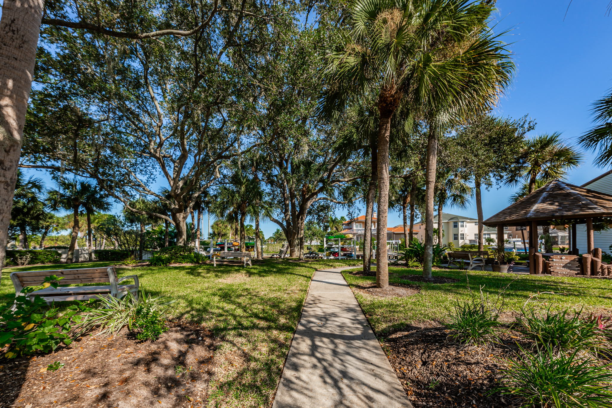 16-Gazebo