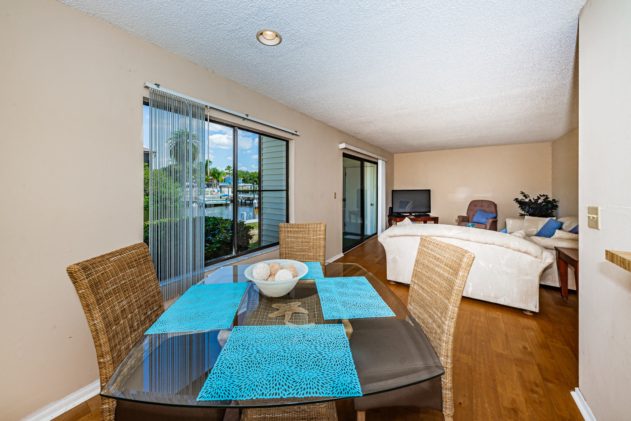 Dining Room4