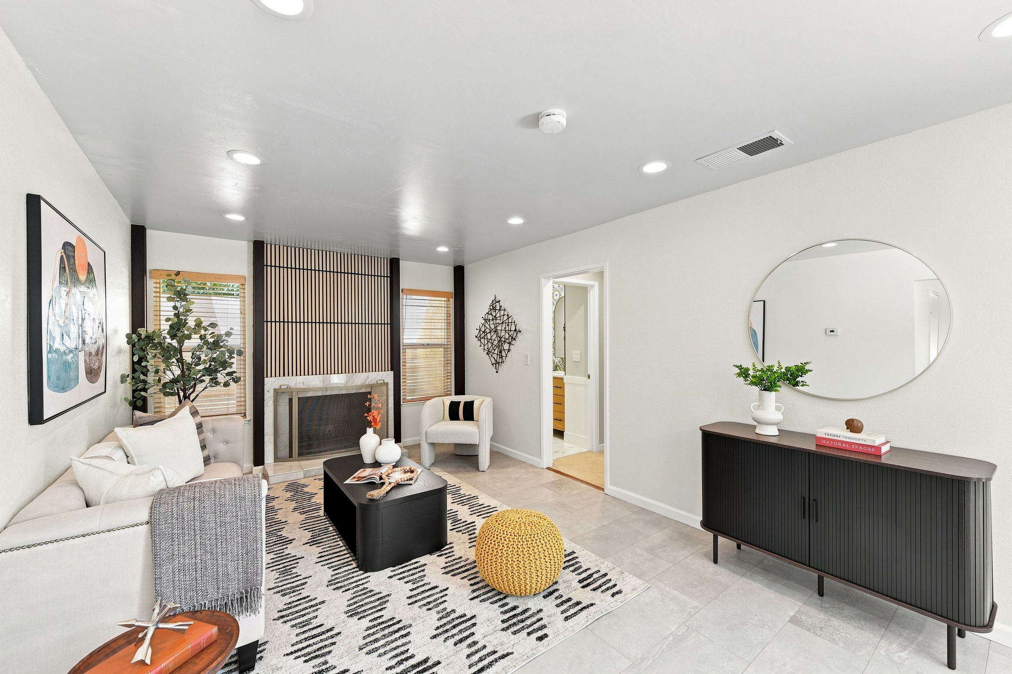 011_F8_3830 Campbell Pl