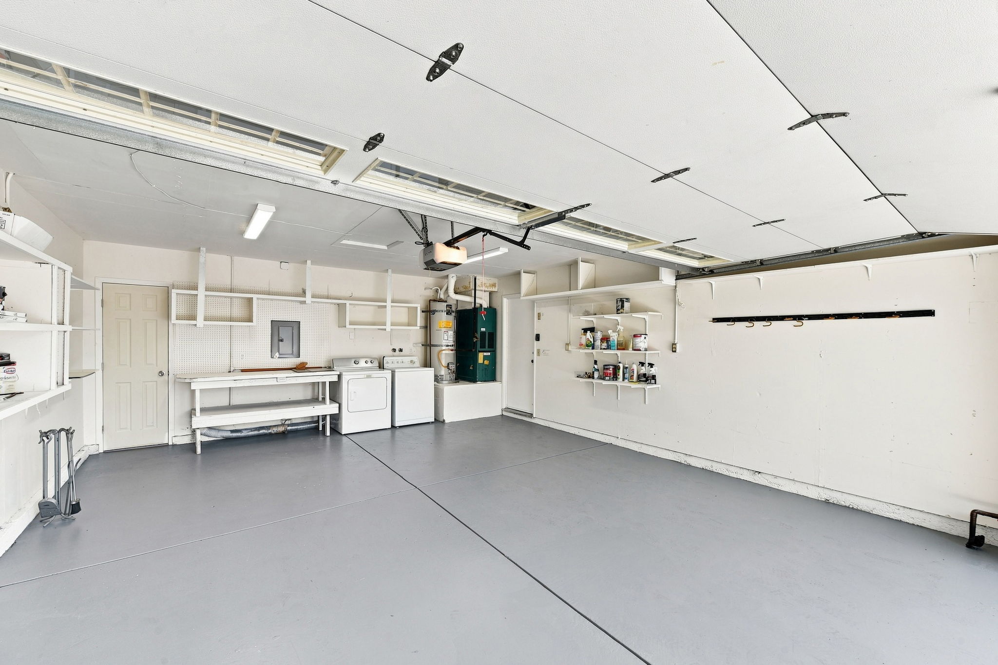 037_F8_3830 Campbell Pl