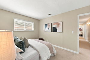 027_F8_3830 Campbell Pl