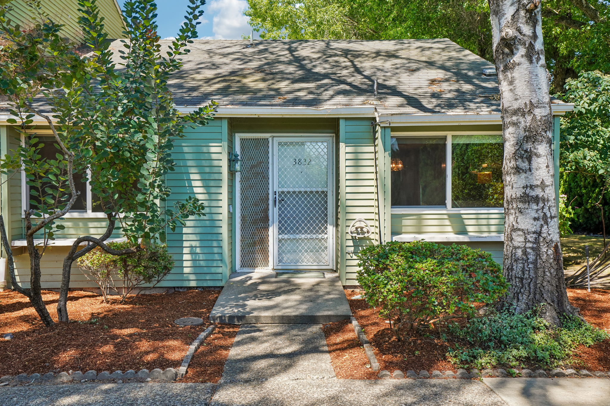 3rd Ave-S0108-003