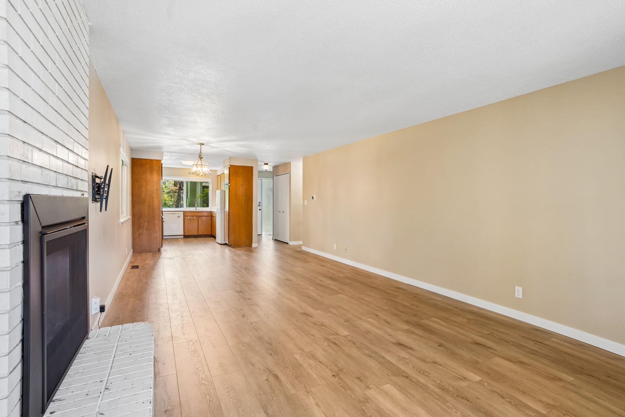 3rd Ave-S0108-016