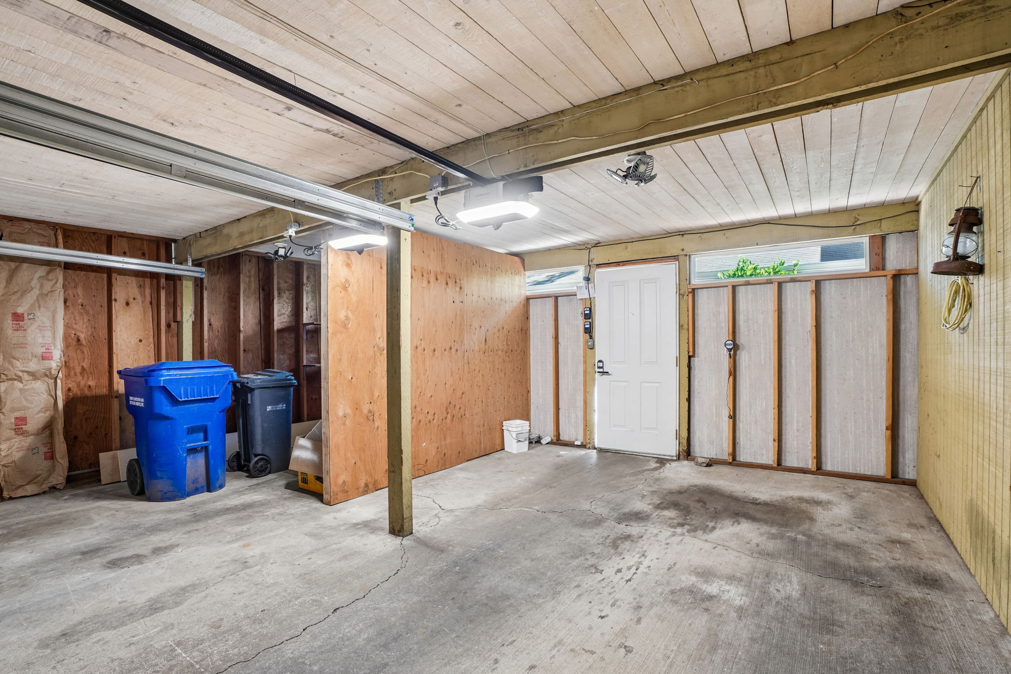 3rd Ave-S0108-032
