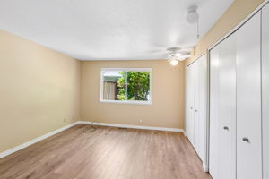 3rd Ave-S0108-025