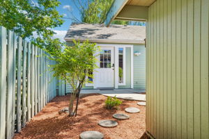 3rd Ave-S0108-040