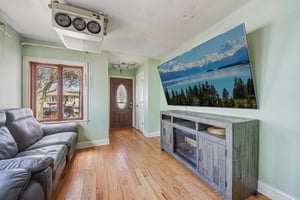 N Oak Park Ave-S1904-005.jpg